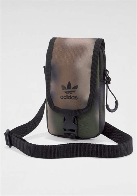 rote adidas tasche kosten